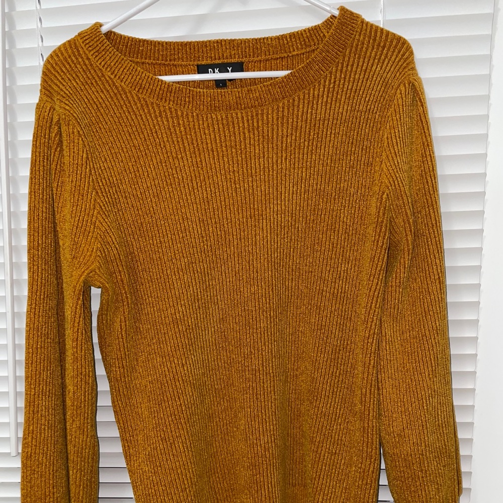 DKNY sweater